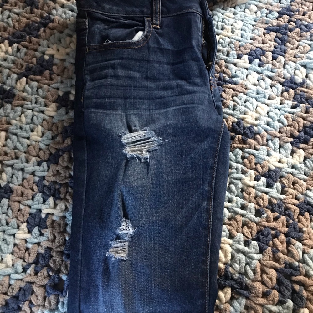 American eagle ripped jeans
